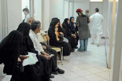 قطعی برق در مطب‌ها؛ بیماران بلاتکلیف، پزشکان با بادبزن!
